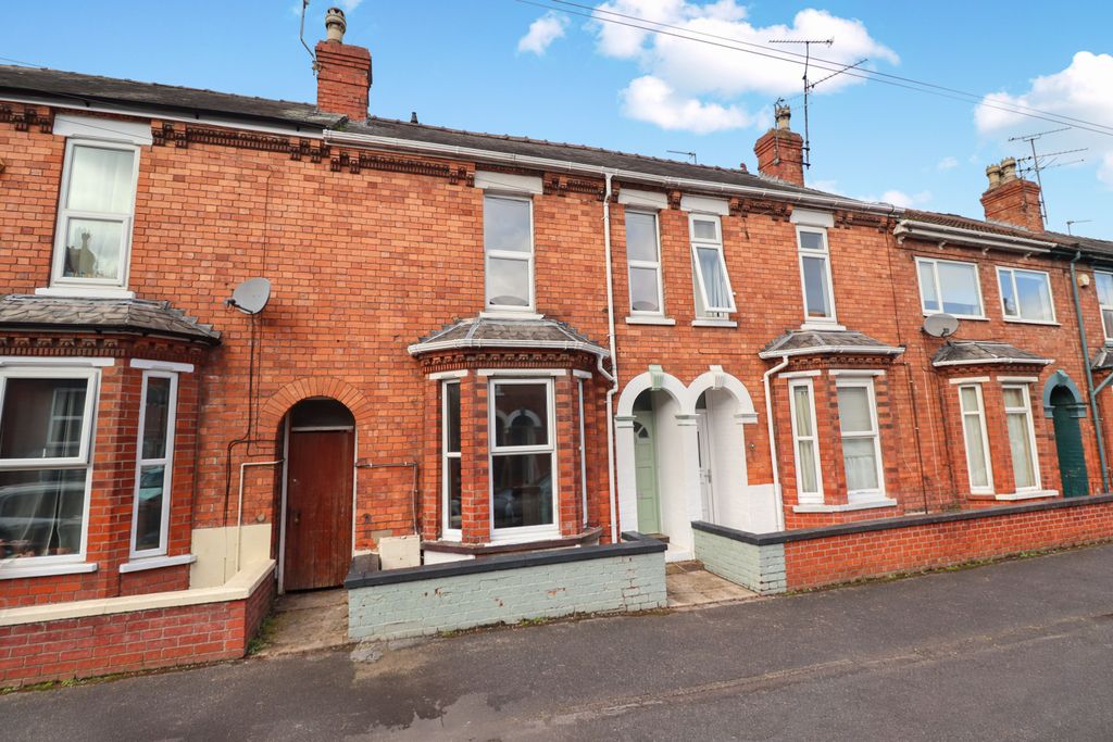 Property photo 1 of 16