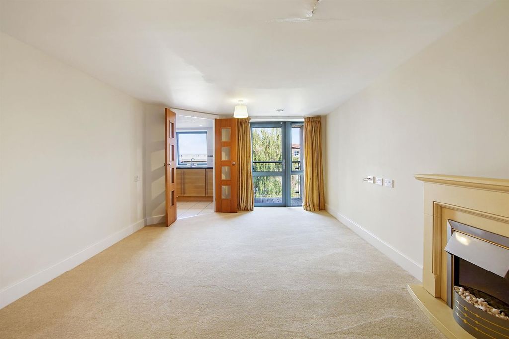 Property photo 2 of 15 05-530Cdsc02811 (1)-Medium.Jpg