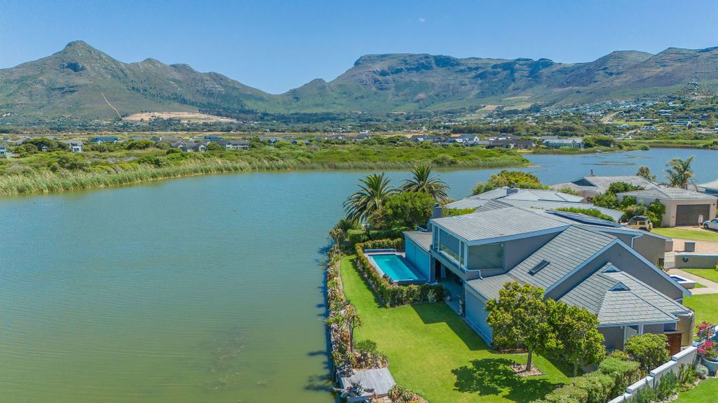 Property photo 1 of 27 Fh1725390