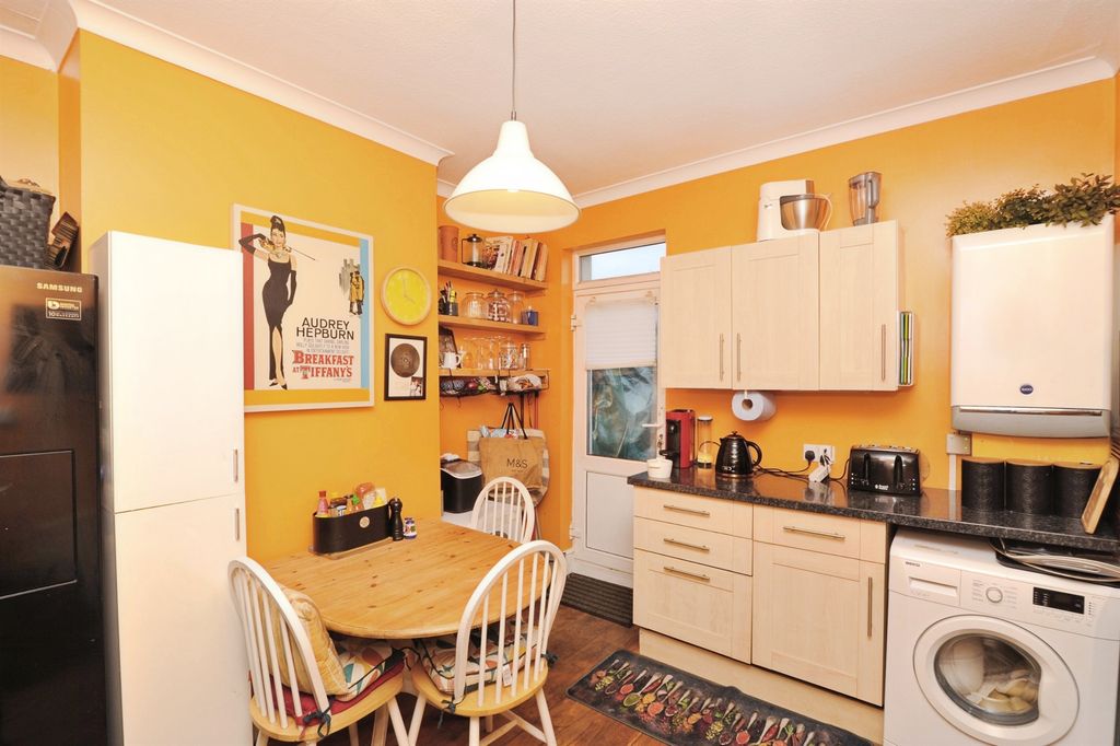 Property photo 3 of 13