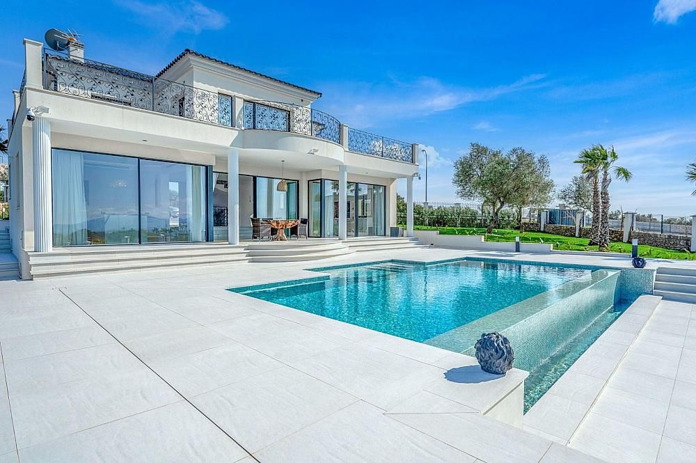 Property photo 1 of 19