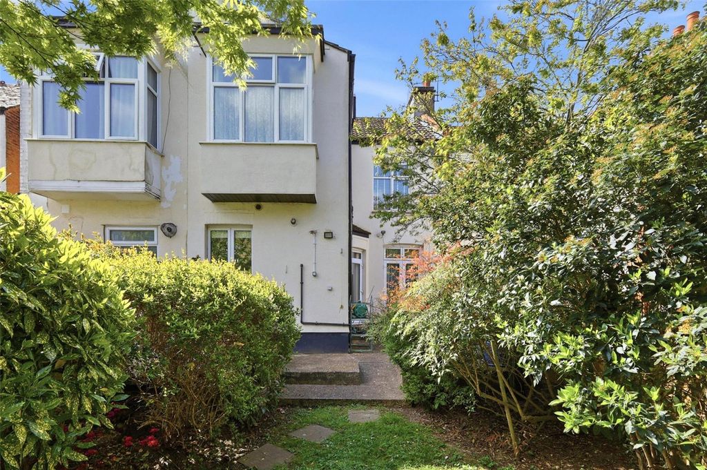 Property photo 3 of 24 Picture No. 28