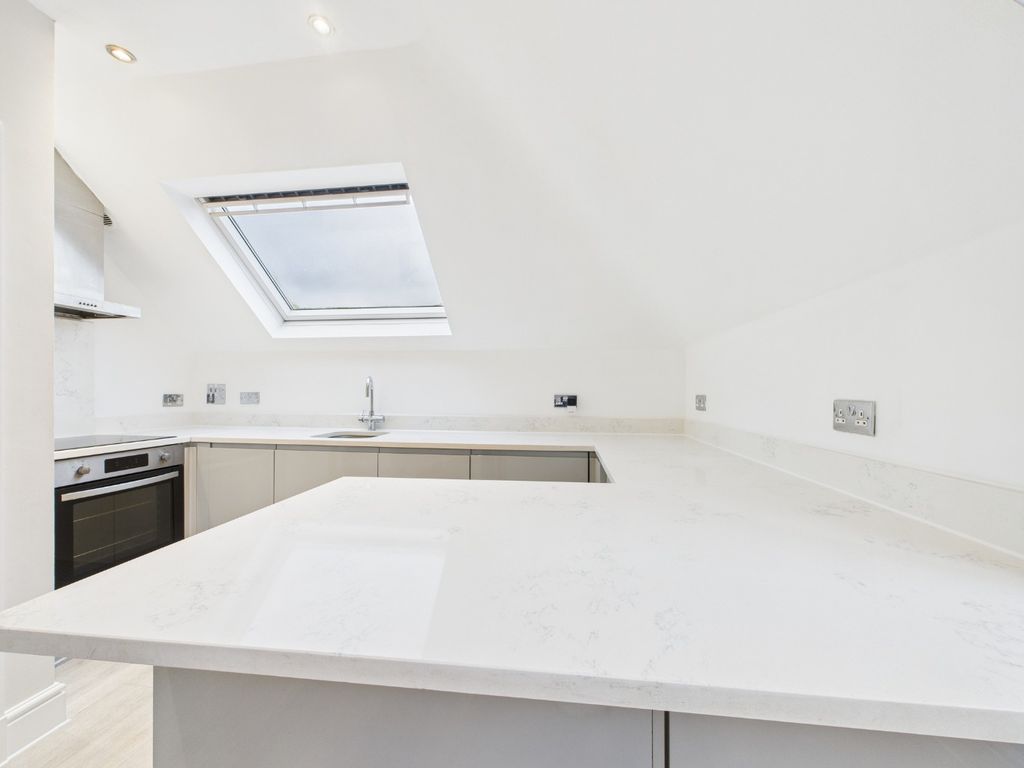 Property photo 3 of 12 4726022