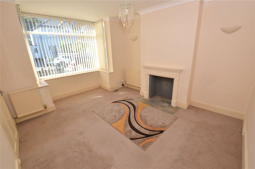 Property photo 2 of 14 Living Room