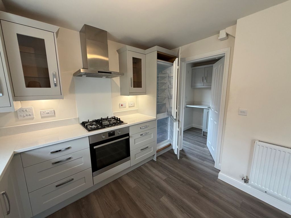 Property photo 2 of 18 Front