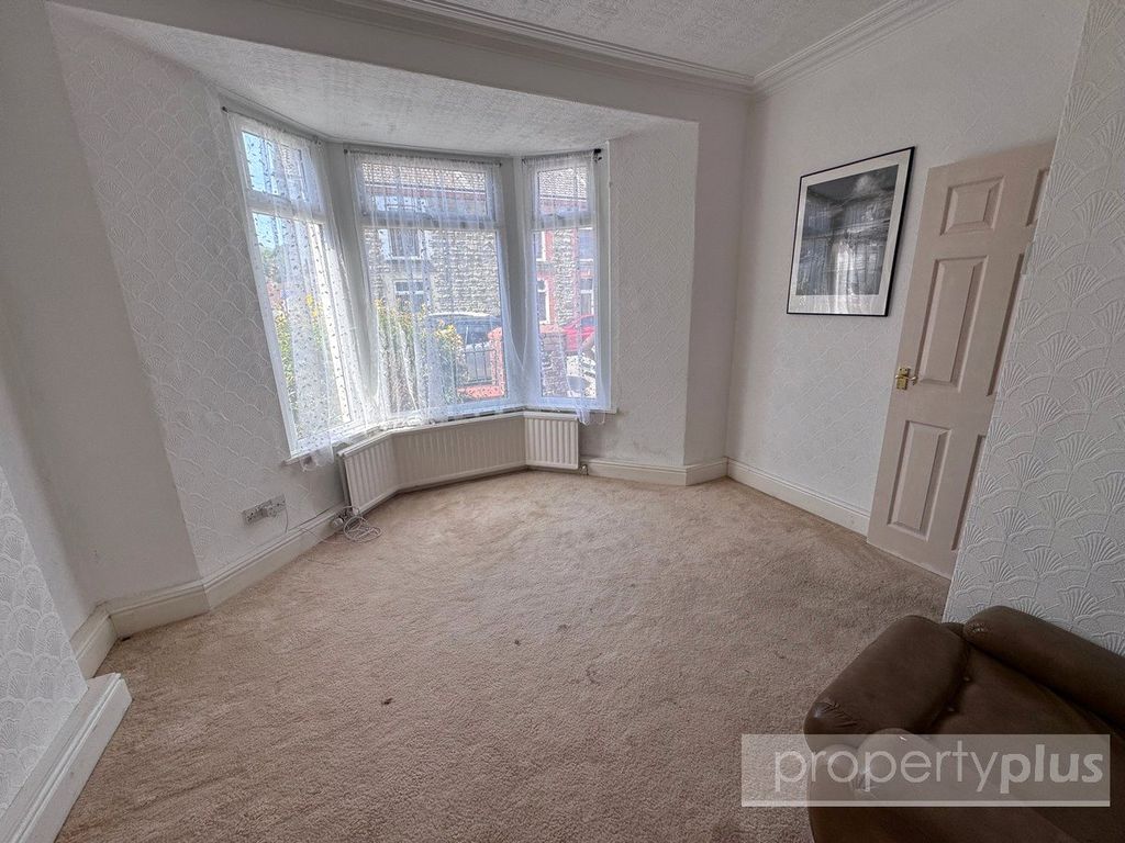 Property photo 3 of 23 Picture No. 11