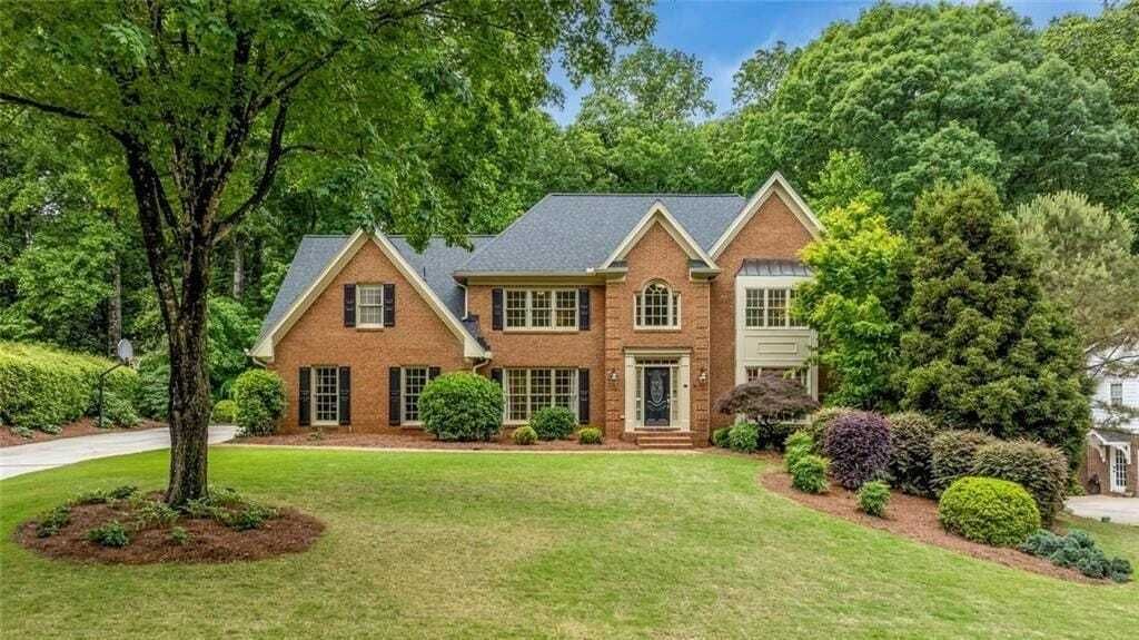 Property photo 1 of 31