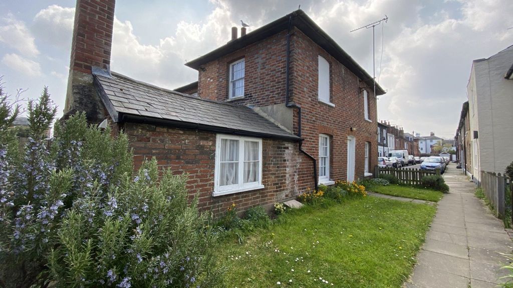 Property photo 2 of 30