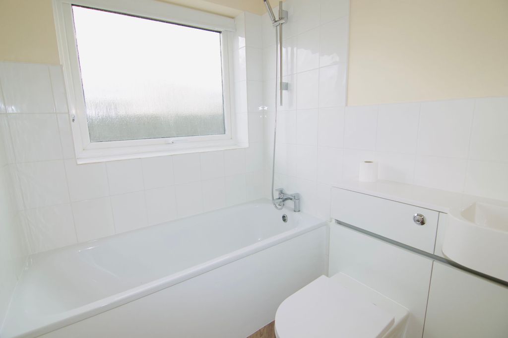 Property photo 3 of 3