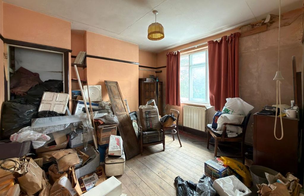Property photo 3 of 8
