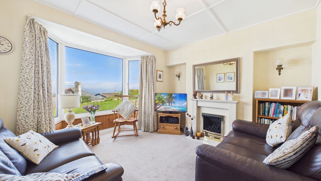 Property photo 3 of 10 Cam02926G0-Pr0359-Still003