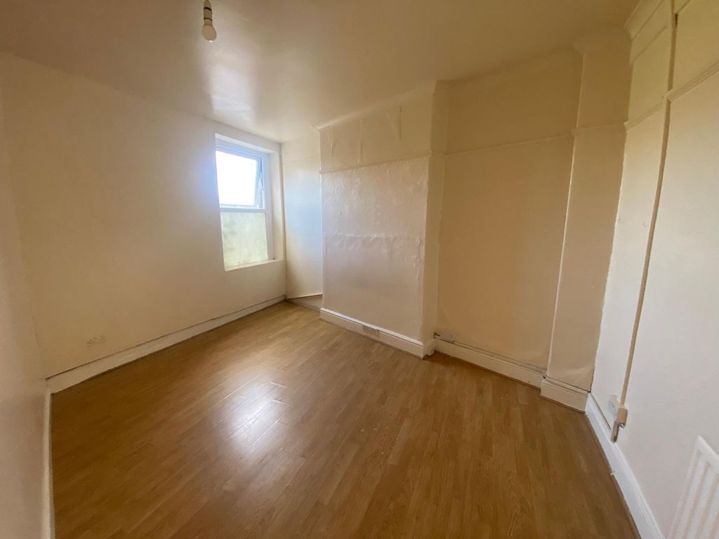 Property photo 3 of 9 Not Specified