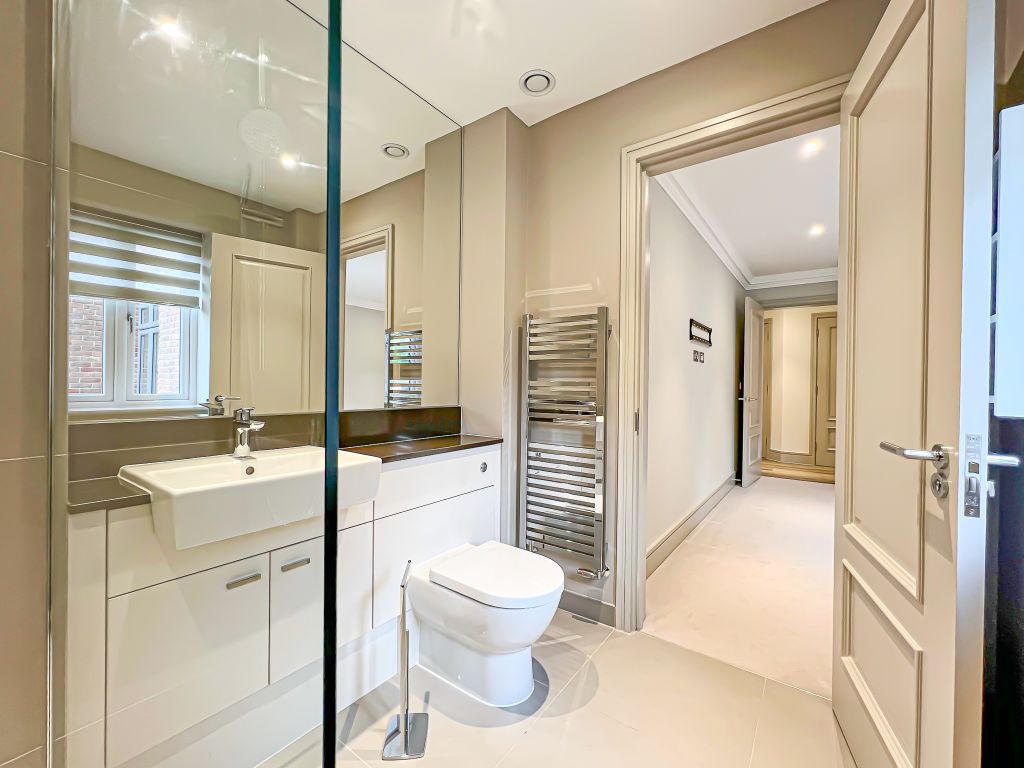 Property photo 3 of 40 38