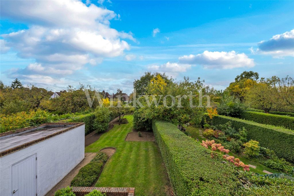 Property photo 3 of 16 Picture No. 19