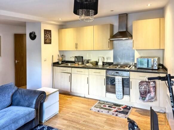 Property photo 3 of 6