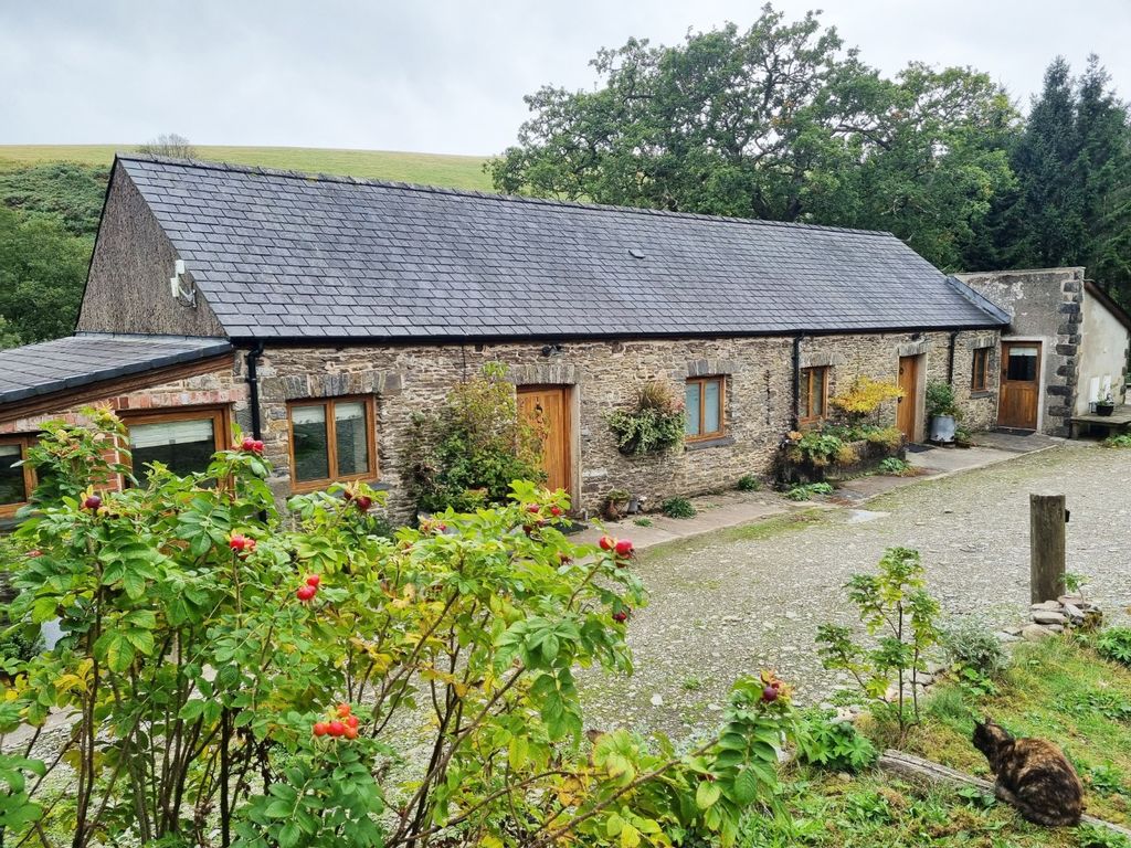Property photo 2 of 32