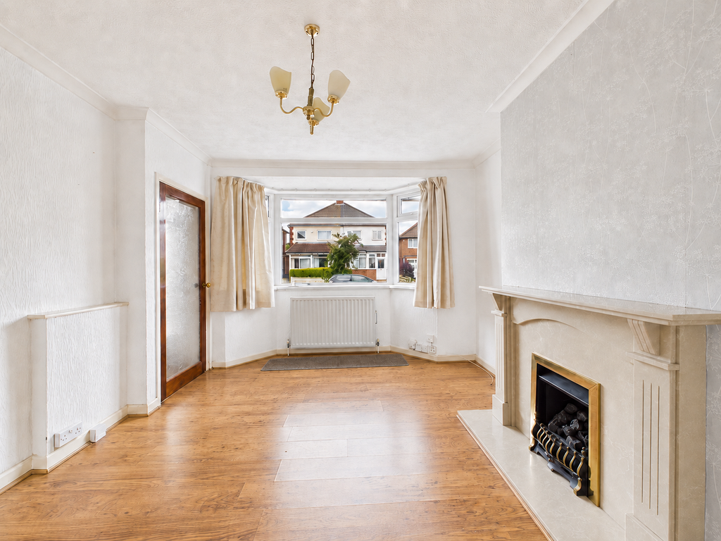 Property photo 2 of 12 1