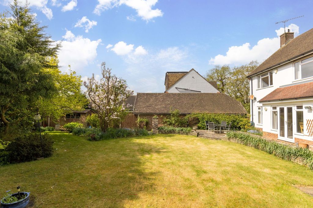 Additional image 21 of 4 bed detached house for saleOld Horsham Road, Crawley RH11