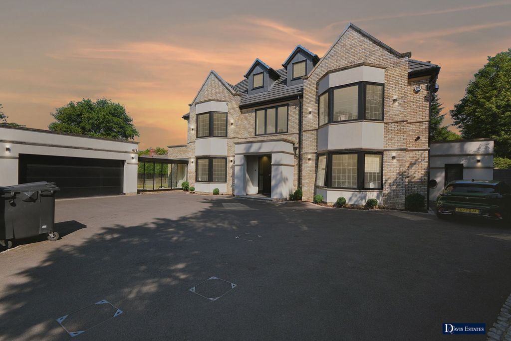 Property photo 1 of 34