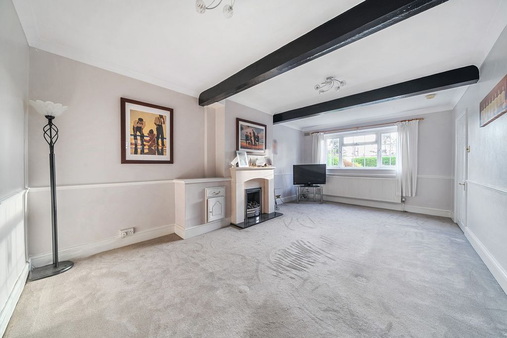 Property photo 2 of 18