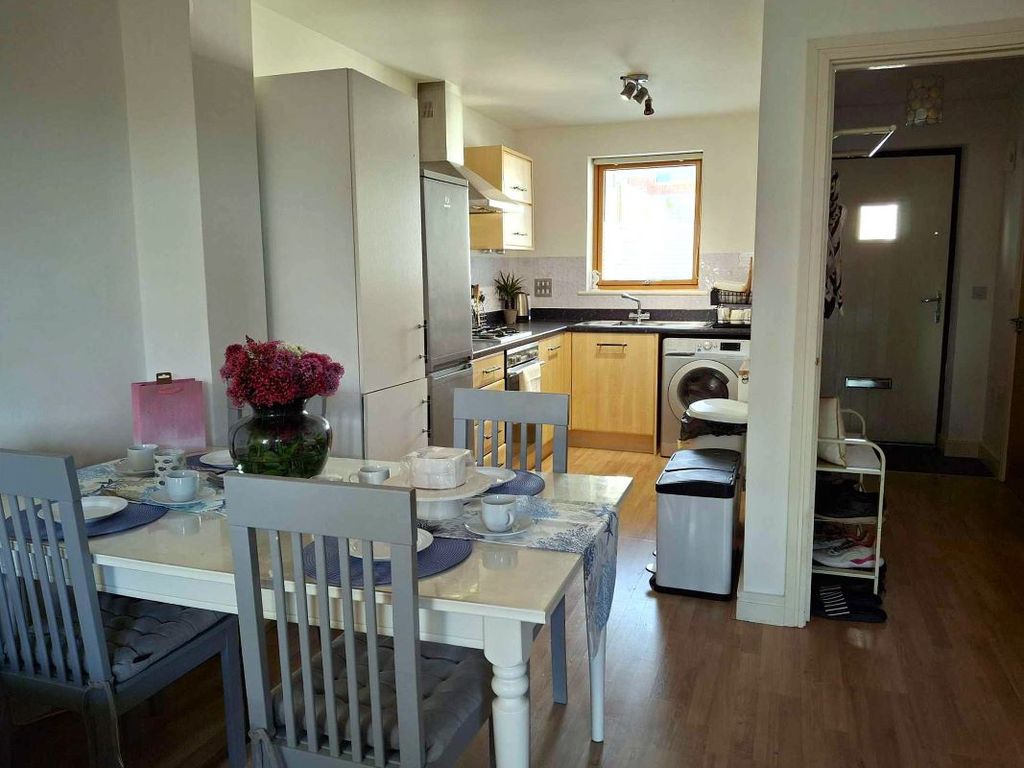 Property photo 3 of 22