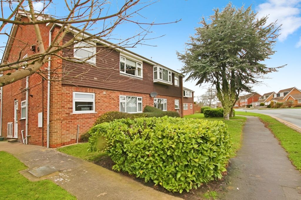 Property photo 1 of 9 4322380