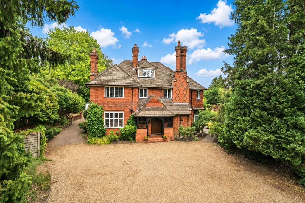 Property photo 1 of 30