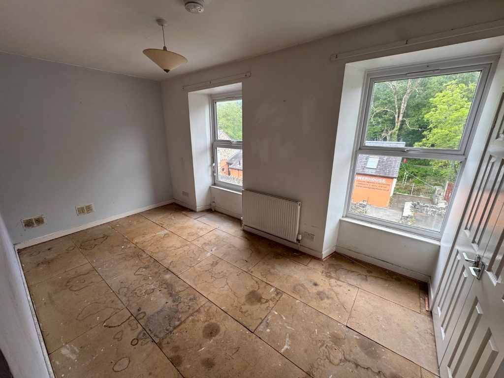 Additional image 19 of 3 bed flat for saleLewis Street, Pontwelly, Llandysul SA44