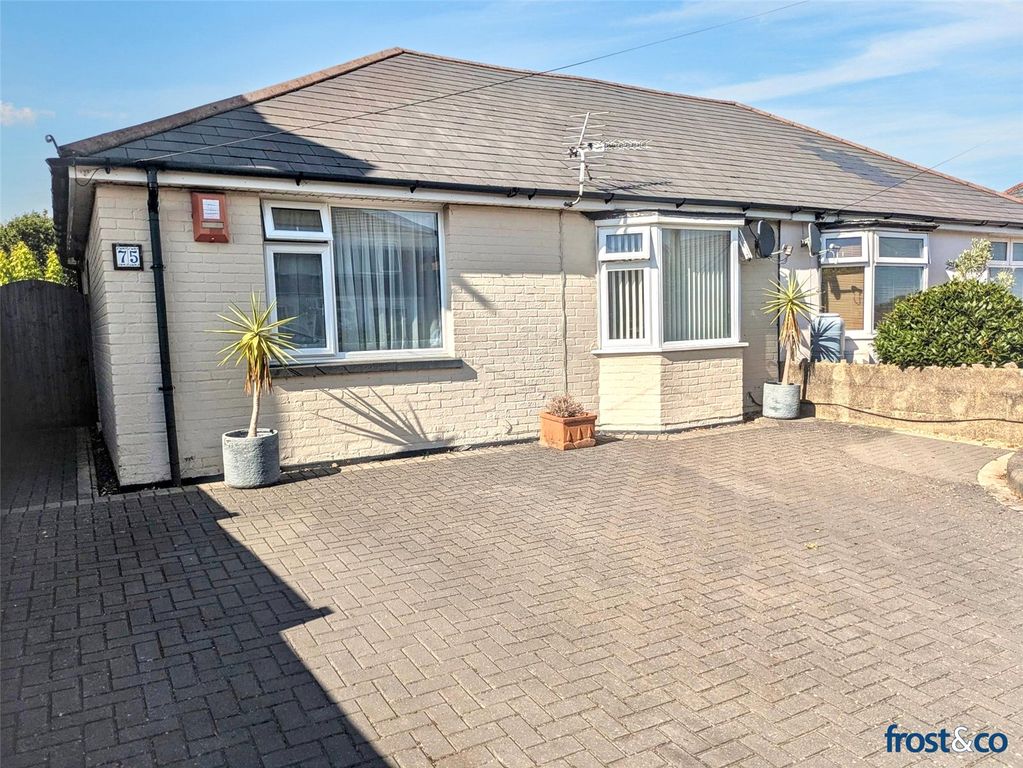 Property photo 1 of 17 Layton Road