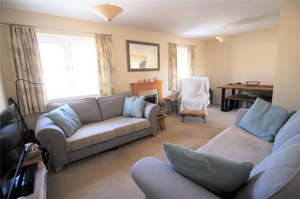 Property photo 3 of 11 Picture No. 08