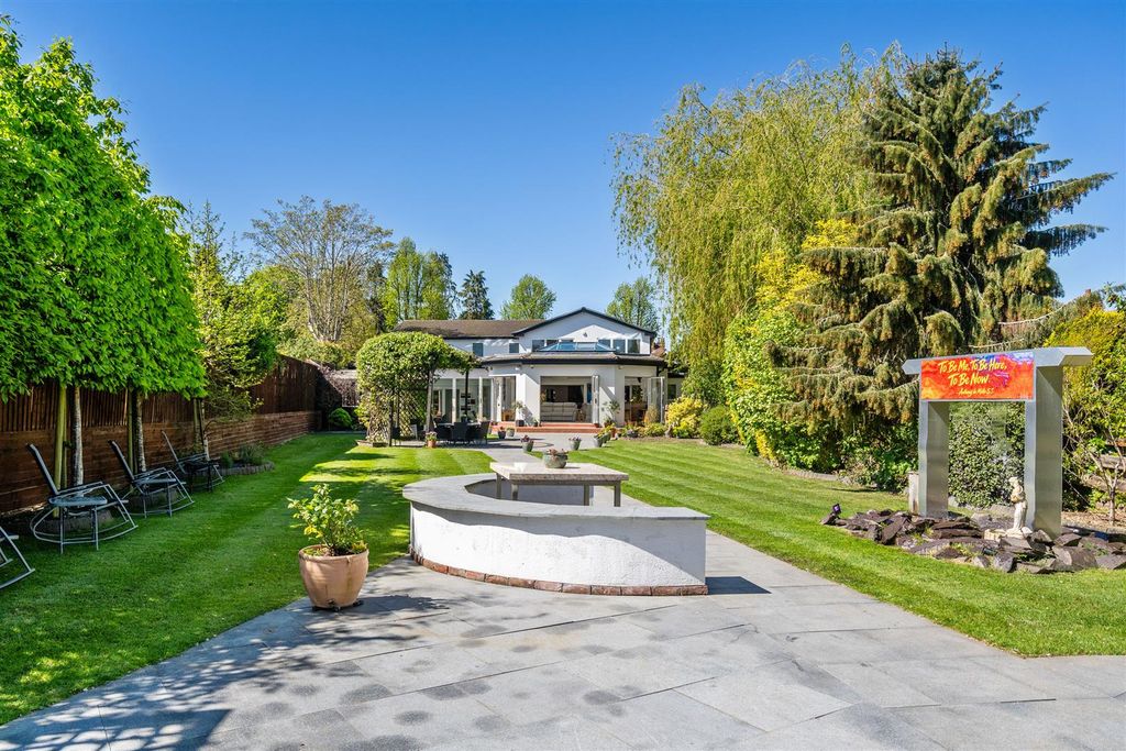 Property photo 2 of 40 85 Alderbrook Road Solihull_74.Jpg
