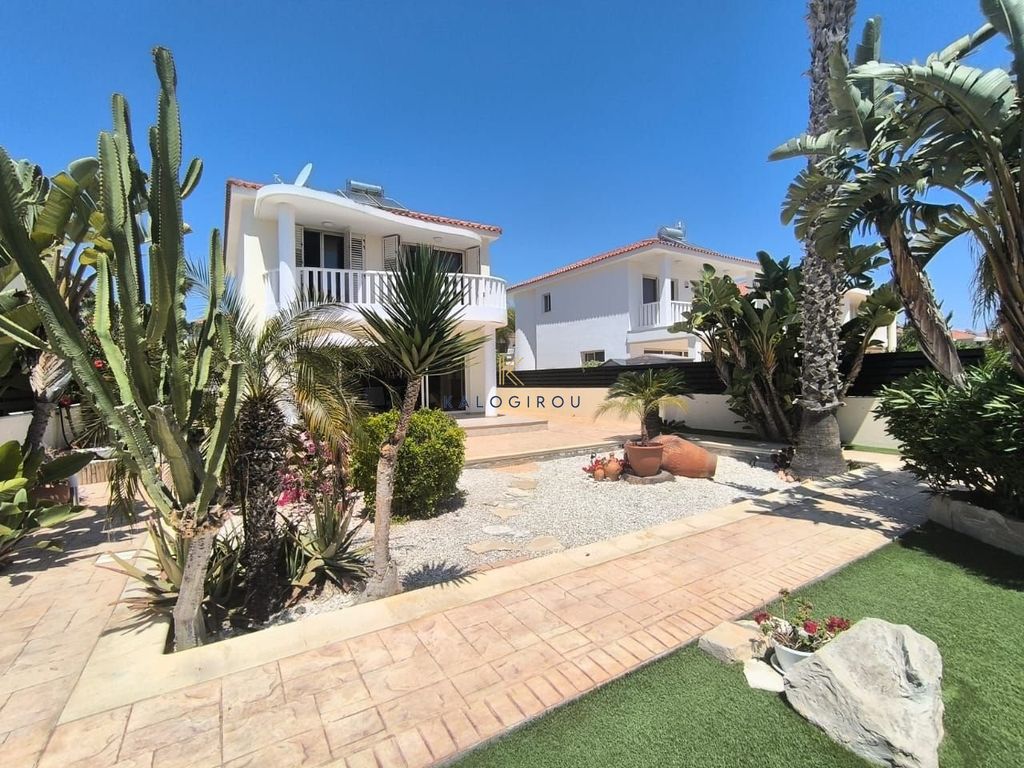 Property photo 1 of 34