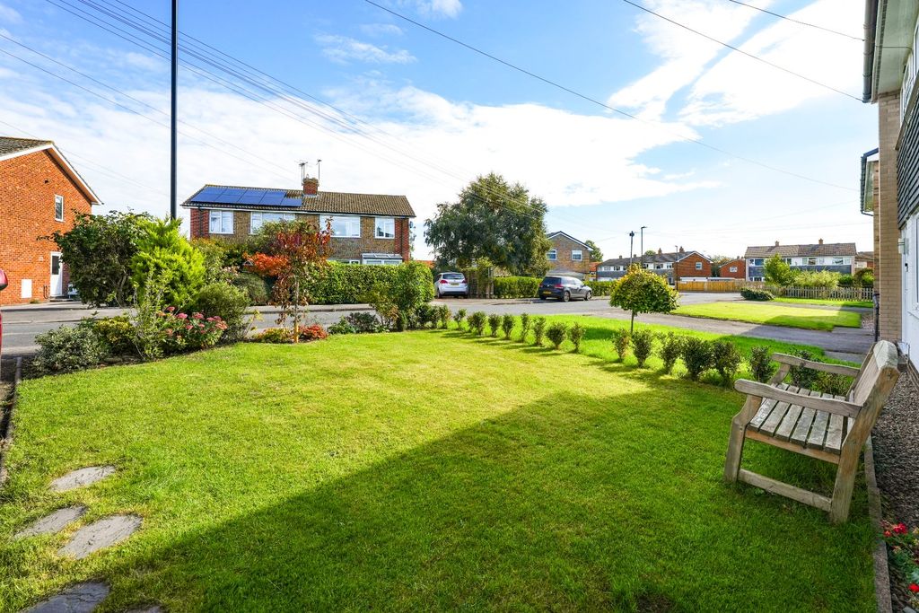 Property photo 2 of 22 Picture No. 04