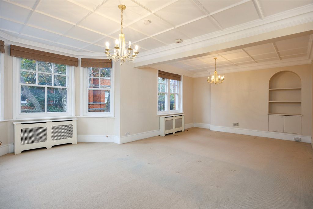 Property photo 3 of 14 Reception