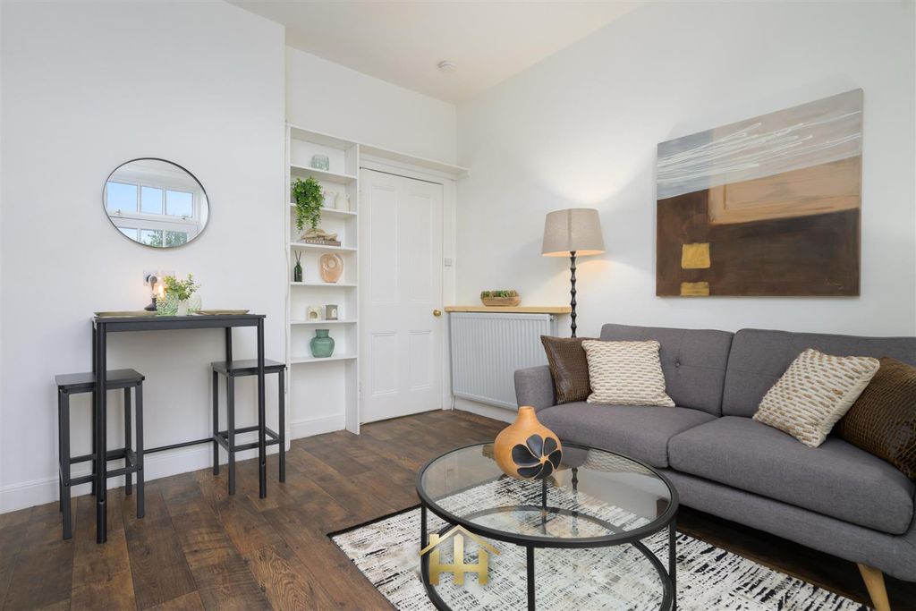 Property photo 2 of 27 30Bhighfield-0009.Jpg