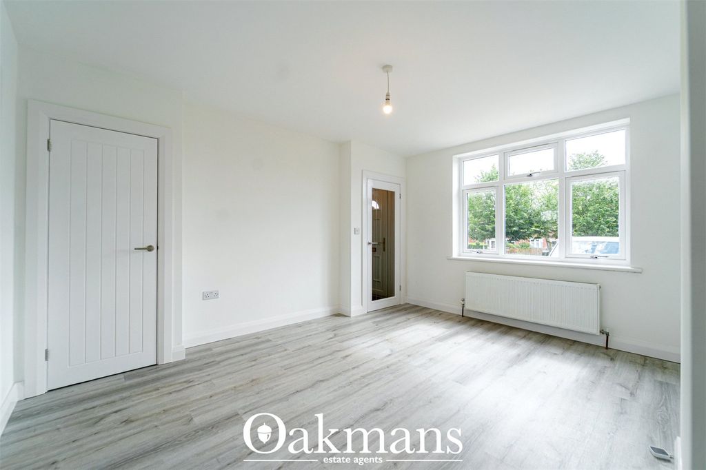 Property photo 2 of 27 Picture No. 11