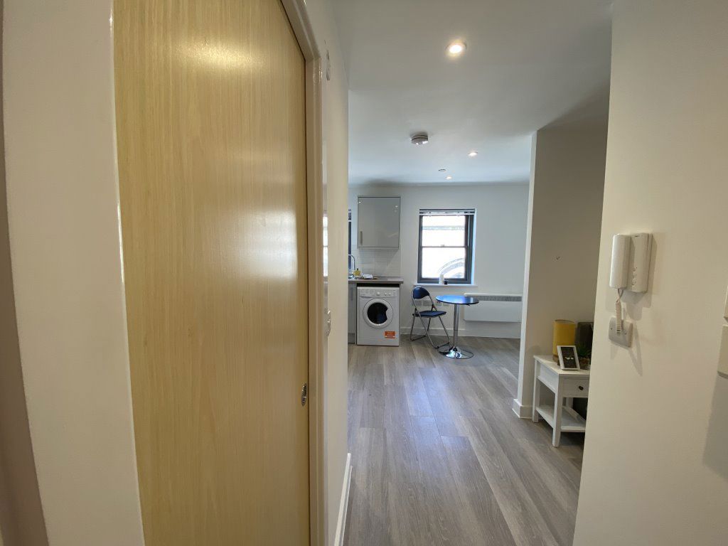 Property photo 3 of 36