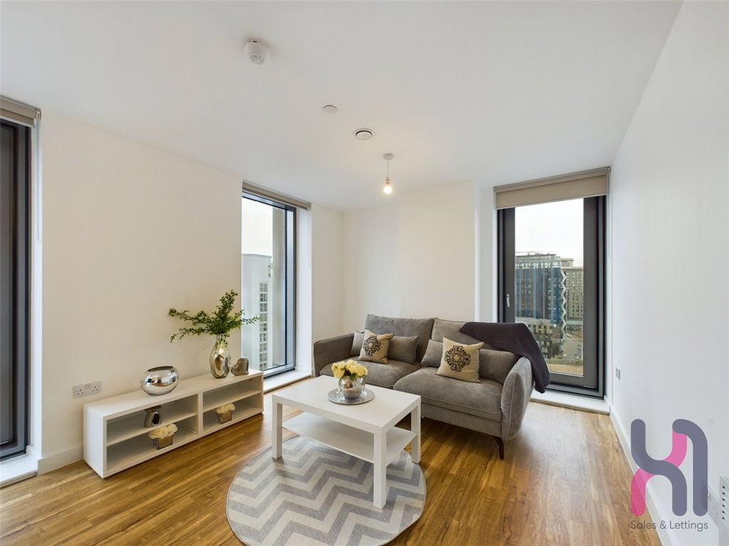 Property photo 2 of 8 Picture No. 03