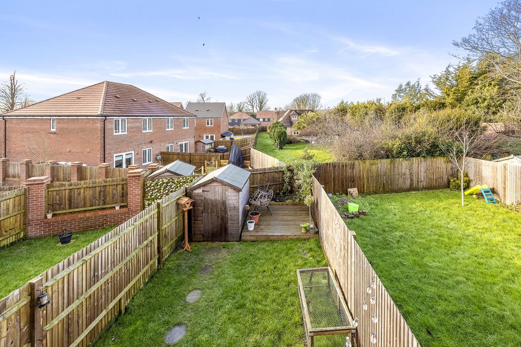 Property photo 2 of 24