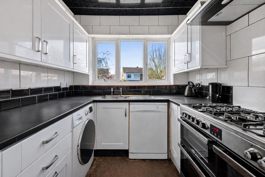 Property photo 3 of 21 c6Fa05B5-8205-4463-Abe2-04845F4E78dc.Png