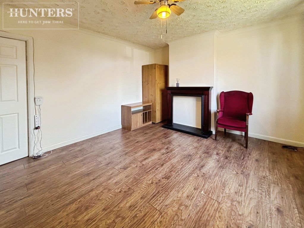 Property photo 3 of 17 Pbox-Img.Jpeg