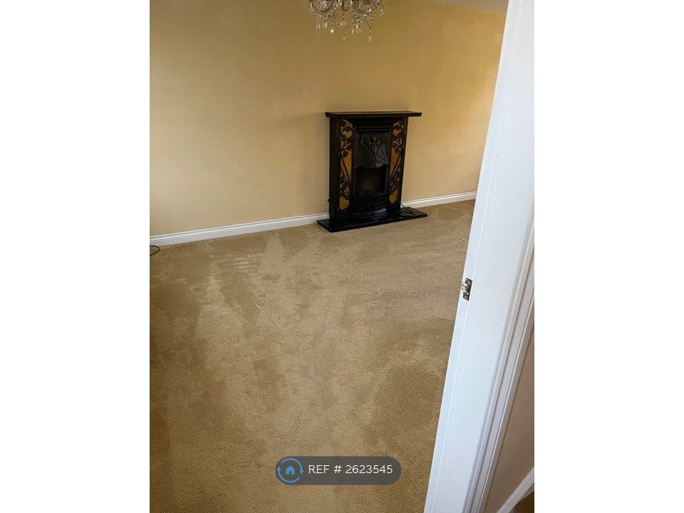 Property photo 2 of 28