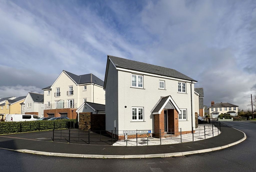 Property photo 1 of 23