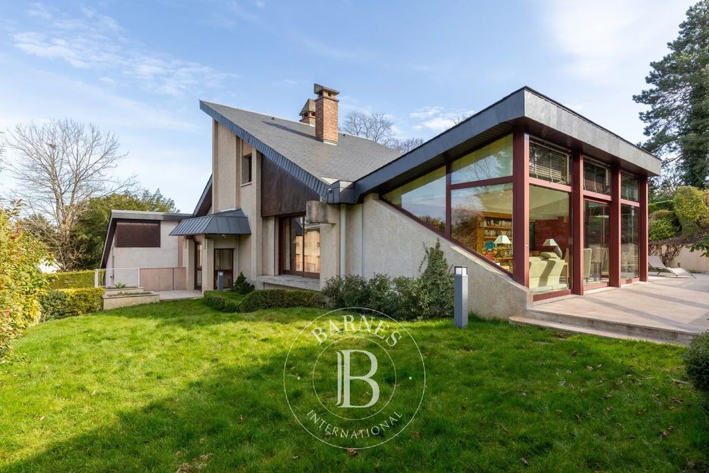 Property photo 3 of 46