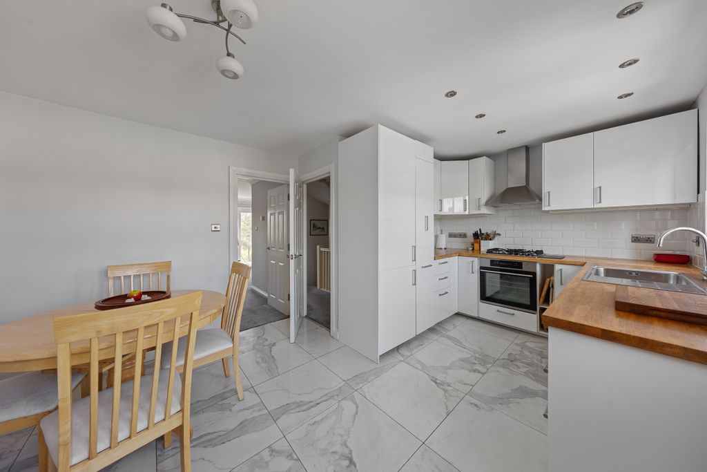 Property photo 3 of 20 094A2086