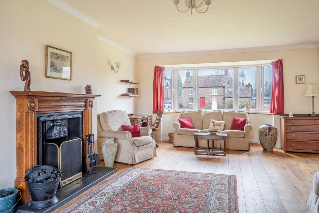 Property photo 3 of 15 Living Room