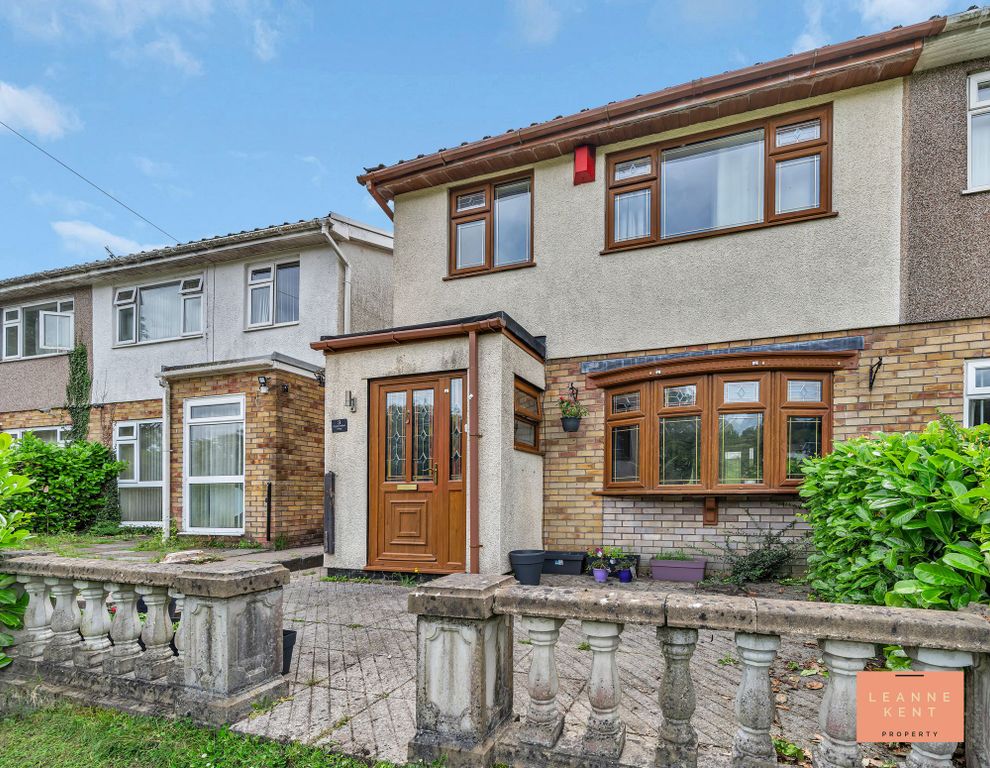 Property photo 1 of 32