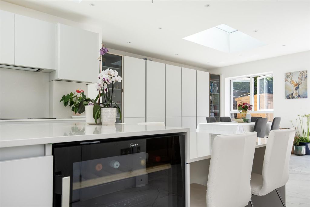Property photo 3 of 26 Helliwell &amp; Co