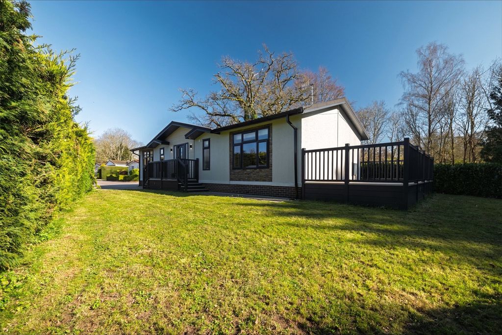 Property photo 3 of 8 Picture No. 05