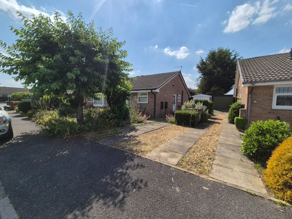 Property photo 2 of 12